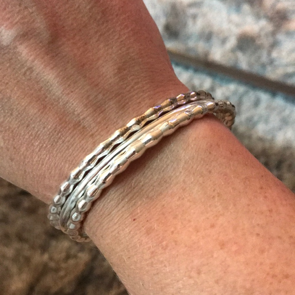 Set of 3 silver bangles
